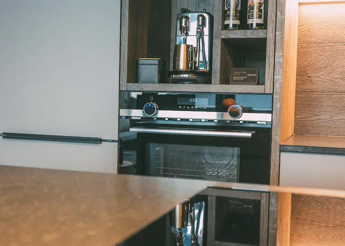 Livalpin Hideaway Апартаменти *